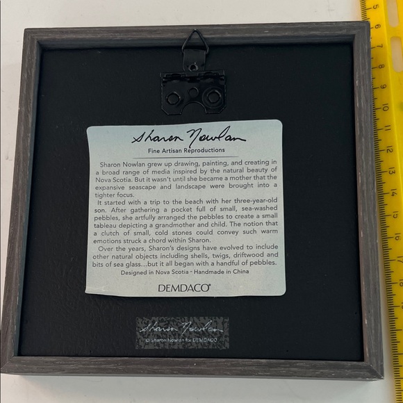 Sharon Newland Sea Glass Framed Signed Hummingbird Art. Hand made. - Picture 2 of 2